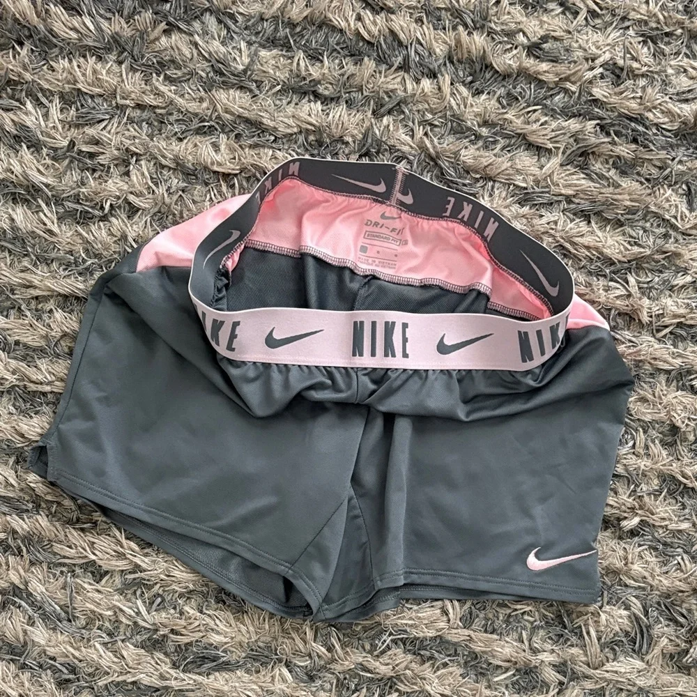 Nike DRI-FIT Women's Gray & Pink Athletic Shorts with Logo Waistband, Waist 26”